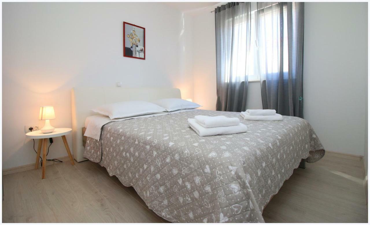 Apartments Silver Beauty Rogoznica  Ngoại thất bức ảnh
