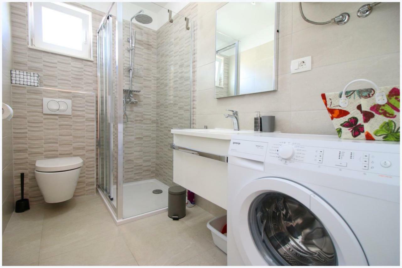 Apartments Silver Beauty Rogoznica  Ngoại thất bức ảnh